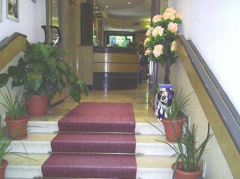 Hotel Adler Milan Bagian luar foto
