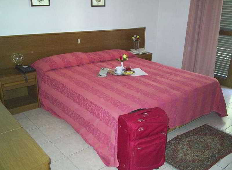 Hotel Adler Milan Bagian luar foto