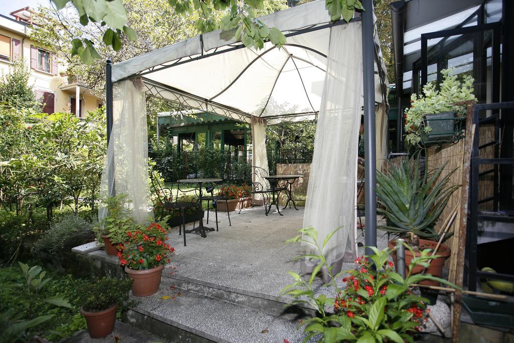 Hotel Adler Milan Bagian luar foto
